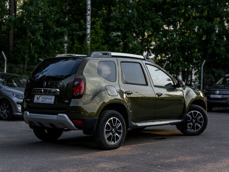 2017 Renault Duster I Рестайлинг, зелёный, 883000 рублей, вид 2