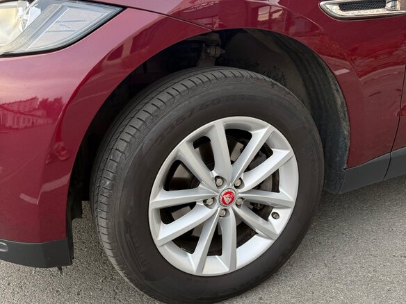 2017 Jaguar F-Pace I, красный, 2349000 рублей - вид 17