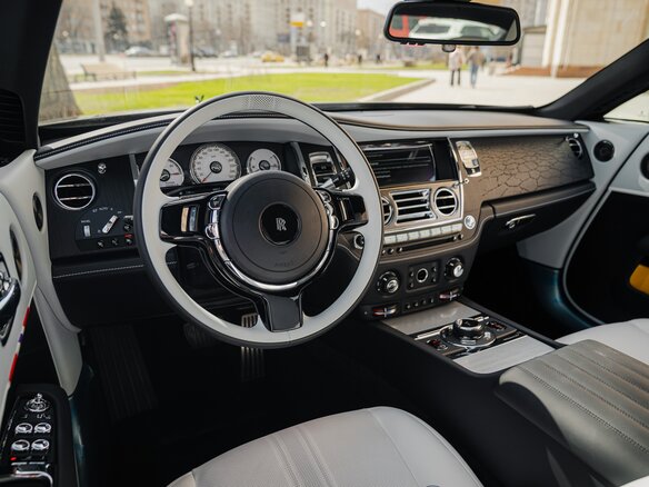 2021 Rolls-Royce Wraith Black Badge, голубой, 60500000 рублей - вид 33