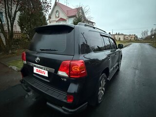 2013 Toyota Land Cruiser 200 Series Рестайлинг 1, чёрный, 4100000 рублей, вид 3