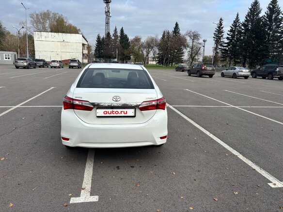 2013 Toyota Corolla XI (E160, E170, E180), белый, 1050000 рублей - вид 3