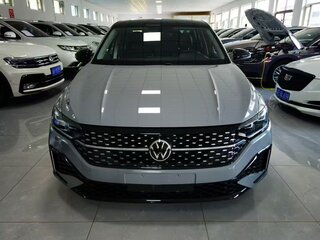 2022 Volkswagen Lavida III Рестайлинг, серебристый, 1886000 рублей, вид 2