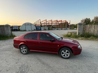 2005 Skoda Octavia I (A4) Рестайлинг, красный, 420000 рублей, вид 4