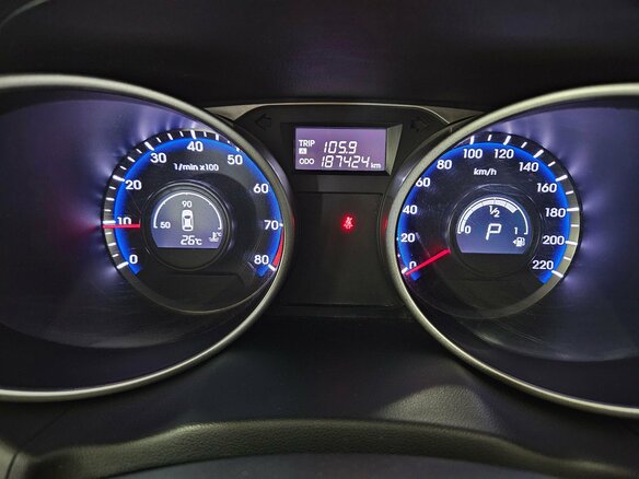 2013 Hyundai ix35 I, чёрный, 916000 рублей - вид 14