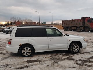 2000 Subaru Forester I Рестайлинг, белый, 600000 рублей, вид 4