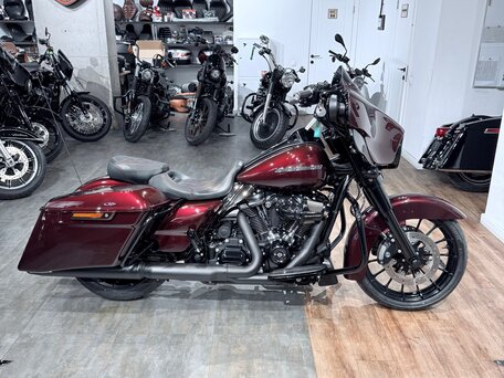2017 Harley-Davidson Street Glide Special, пурпурный, 1799000 рублей, вид 2