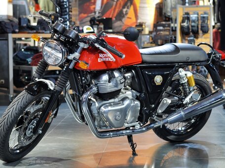 2025 Royal Enfield Continental GT, красный, 727000 рублей, вид 4