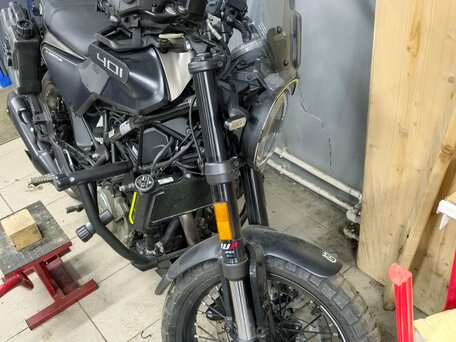 2023 Husqvarna Svartpilen 401, чёрный, 580000 рублей, вид 4