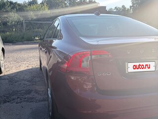 2014 Volvo S60 II Рестайлинг, красный, 1500000 рублей, вид 3