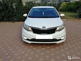 2017 Kia Rio III Рестайлинг, белый, 750000 рублей, вид 1
