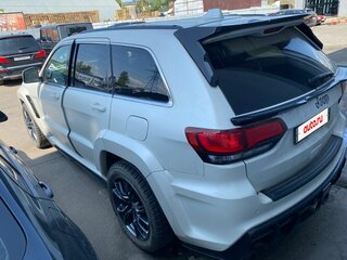 2013 Jeep Grand Cherokee SRT IV (WK2) Рестайлинг, белый, 4500000 рублей, вид 5