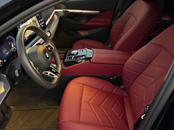 2025 BMW 5 серии Long 530Li VIII (G60/G61/G68), синий, 7700000 рублей - вид 14