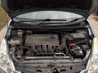2004 Toyota Wish I, голубой, 800000 рублей, вид 2