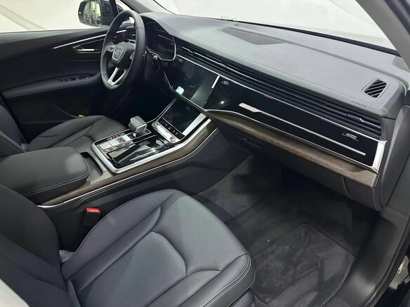 2025 Audi Q7 45 TFSI II (4M) Рестайлинг 2, чёрный - вид 10