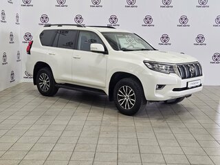 2021 Toyota Land Cruiser Prado 150 Series Рестайлинг 3, белый, 4795000 рублей, вид 3