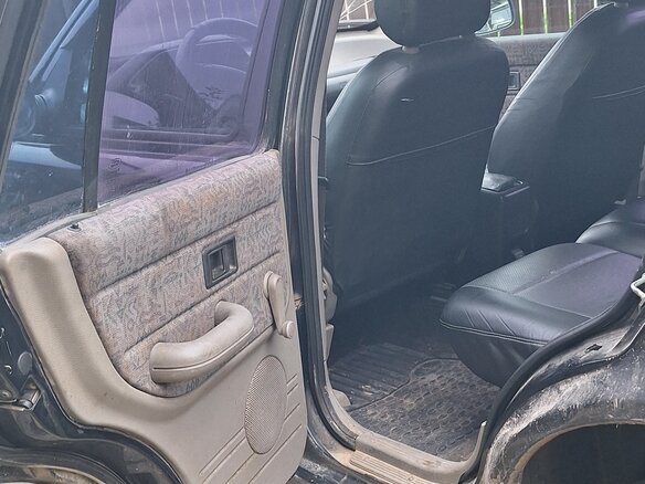 1998 Land Rover Freelander I, чёрный, 400000 рублей - вид 12