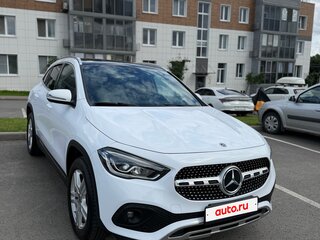 2022 Mercedes-Benz GLA 200 II (H247), белый, 4200000 рублей, вид 5