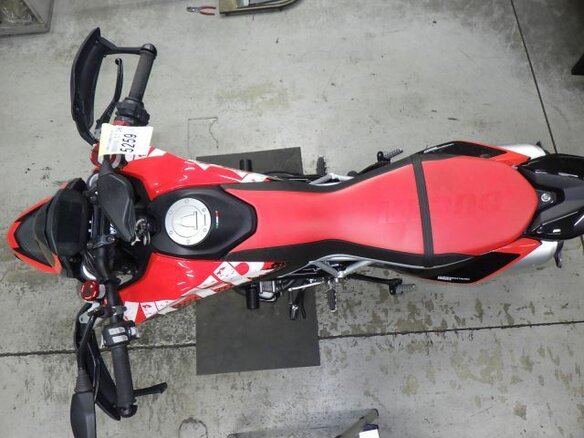 2020 Ducati Hypermotard, красный, 1060000 рублей - вид 10