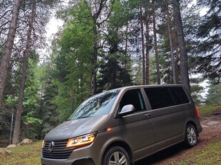 2021 Volkswagen Caravelle T6 Рестайлинг, бежевый, 5700000 рублей, вид 1