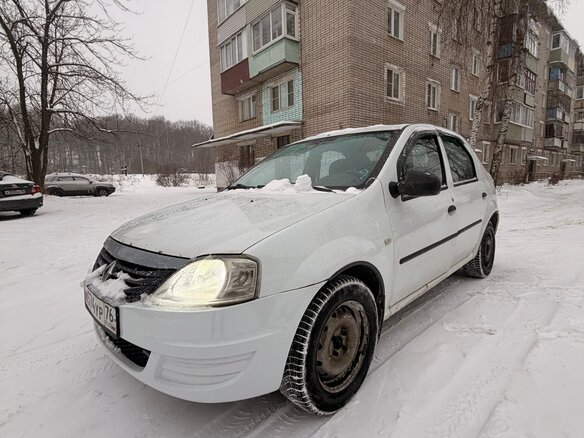2011 Renault Logan I Рестайлинг, белый, 265000 рублей