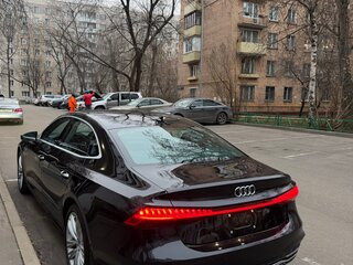 2025 Audi A7 L 45 TFSI II (4K), чёрный, 6400000 рублей, вид 3