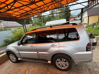 2014 Mitsubishi Pajero IV Рестайлинг 2, серый, 2200000 рублей, вид 4