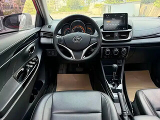 2022 Toyota Yaris L X XP150 Рестайлинг, красный, 1099100 рублей, вид 5