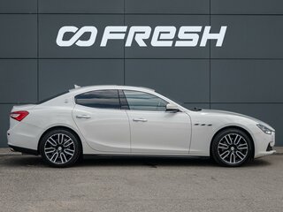 2017 Maserati Ghibli S III Рестайлинг, белый, 4200000 рублей, вид 5