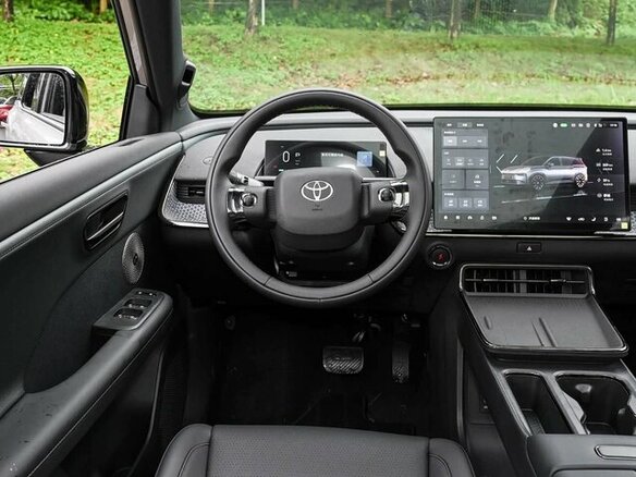 2026 Toyota bZ3X 58.3 kWh, серебристый, 2789000 рублей - вид 8