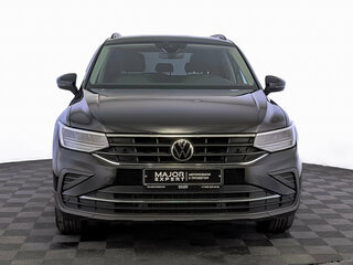 2021 Volkswagen Tiguan II Рестайлинг, чёрный, 3195000 рублей, вид 2