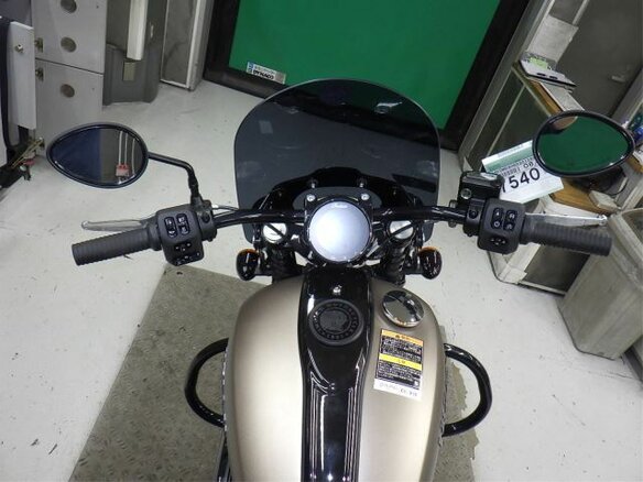 2024 Indian Chief, серебристый, 1600000 рублей - вид 8