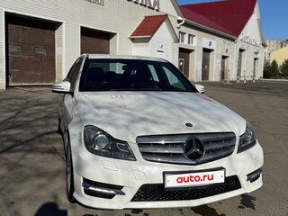 2012 Mercedes-Benz C-Класс 200 III (W204) Рестайлинг, белый, 1500000 рублей, вид 1