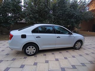 2017 Skoda Rapid I, белый, 360000 рублей, вид 4