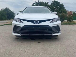 2023 Toyota Camry VIII (XV70) Рестайлинг, белый, 4950000 рублей, вид 1