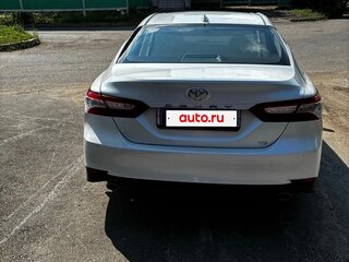 2020 Toyota Camry VIII (XV70), белый, 3300000 рублей, вид 2