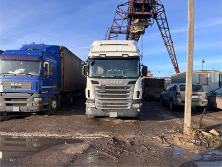 2009 Scania G-series, белый, 4000000 рублей, вид 1