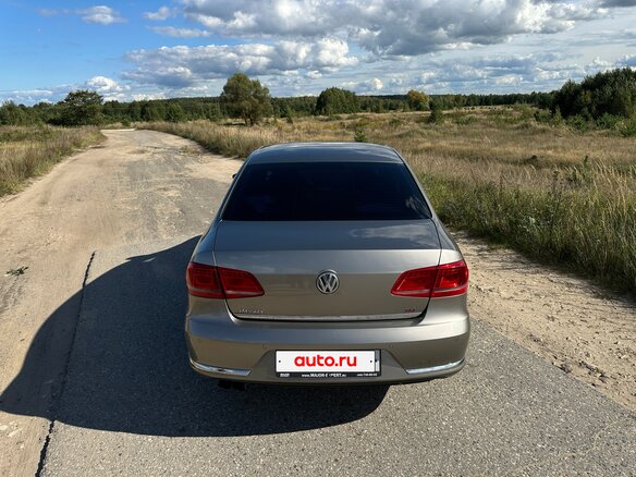 2013 Volkswagen Passat B7, бежевый, 915000 рублей - вид 9
