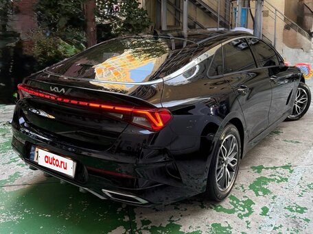 2022 Kia K5 III, чёрный, 3200000 рублей, вид 4