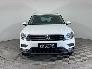 2018 Volkswagen Tiguan II, белый, 2190000 рублей, вид 2