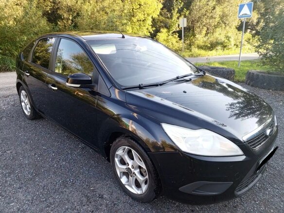 2010 Ford Focus II Рестайлинг, чёрный, 500000 рублей - вид 3