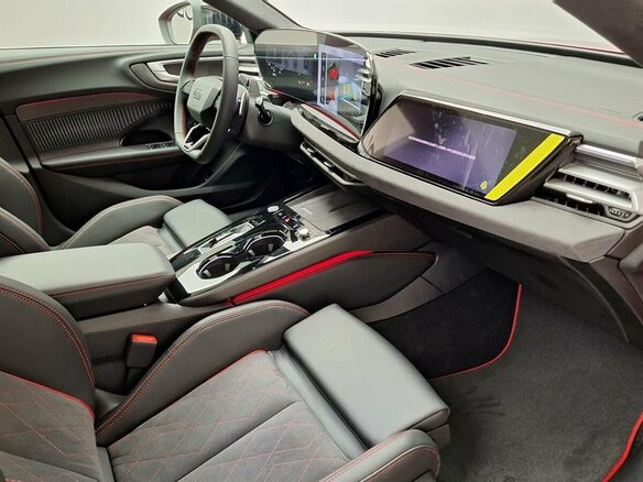 2025 Audi A5 L Sportback III (B10), красный, 6650000 рублей - вид 10