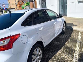 2013 Ford Focus III, белый, 810000 рублей, вид 3