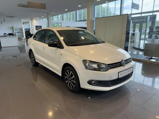 2014 Volkswagen Polo V, белый, 659000 рублей, вид 3
