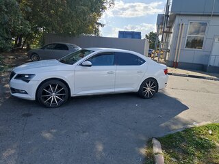 2016 Skoda Superb III, белый, 1325000 рублей, вид 5