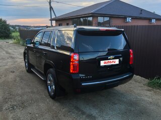 2020 Chevrolet Tahoe IV, чёрный, 4960000 рублей, вид 4