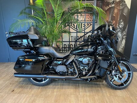 2025 Harley-Davidson Street Glide Ultra, чёрный, 4150000 рублей, вид 1