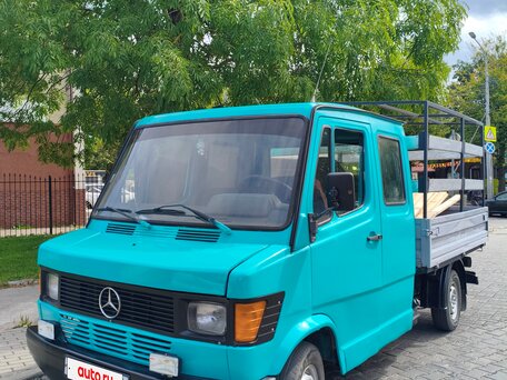 1991 Mercedes-Benz T1, зелёный, 480000 рублей, вид 2