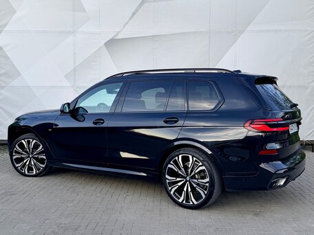 2024 BMW X7 40d I (G07) Рестайлинг, чёрный, 13800000 рублей, вид 5
