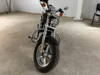 2013 Harley-Davidson Sportster 1200, коричневый, 800000 рублей, вид 1