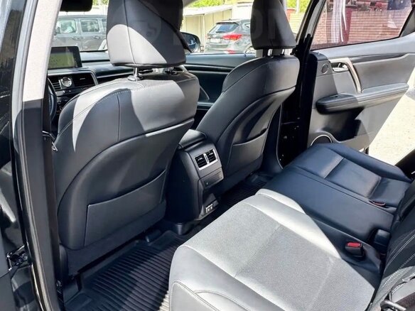 2021 Lexus RX 300 IV Рестайлинг, чёрный, 4500000 рублей - вид 9